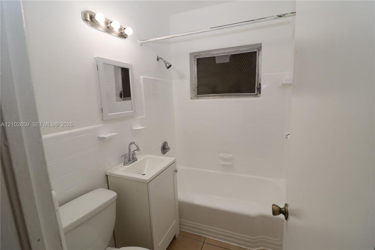 777 NE 85th St , Unit 4, Miami, FL 33138 Photo