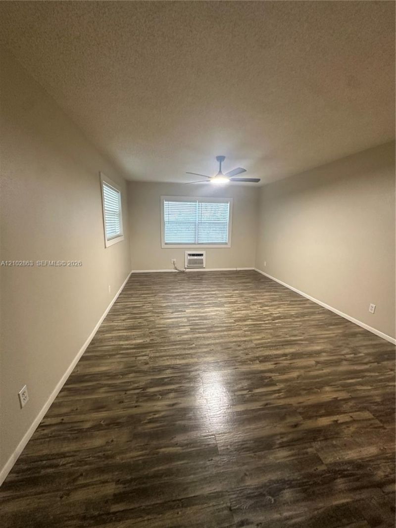 1050 E Sample Rd , Unit 202, Pompano Beach, FL 33064 Photo