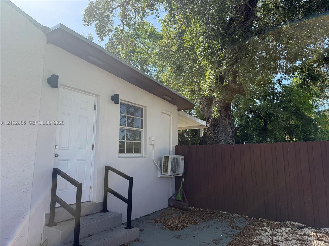 2952 SW 27th Ter, Unit REAR, Miami, FL 33133 Photo