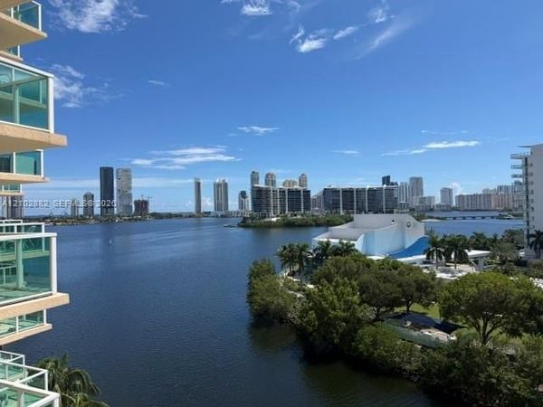 3330 NE 190th St , Unit 817, Aventura, FL 33180