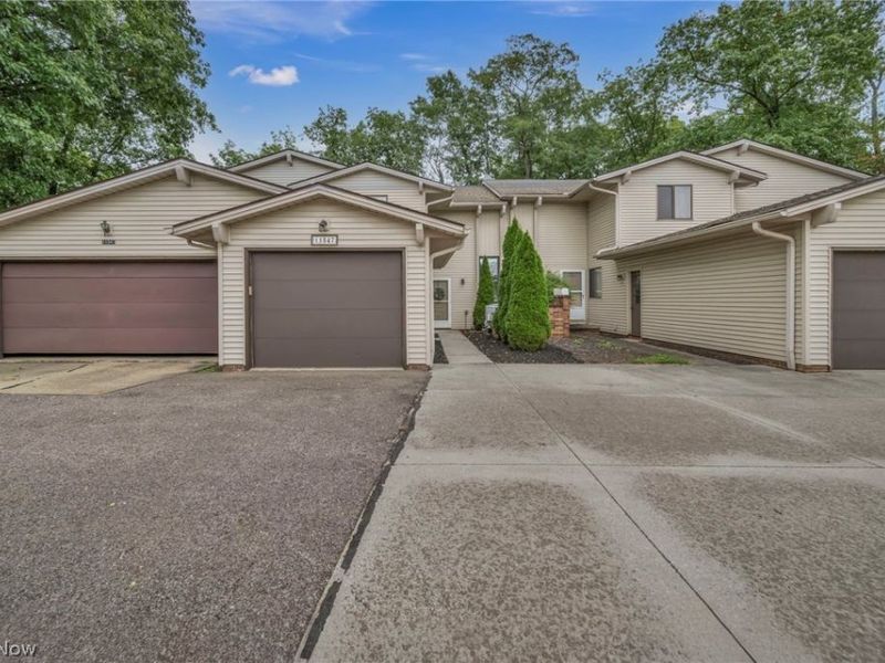 11547 Pearl Road, Strongsville, OH 44136 Photo 2