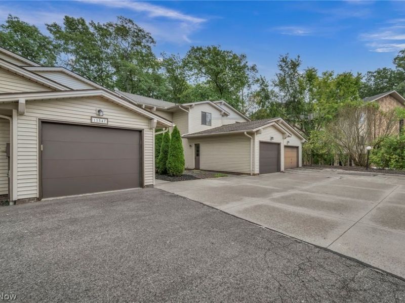 11547 Pearl Road, Strongsville, OH 44136 Photo 4
