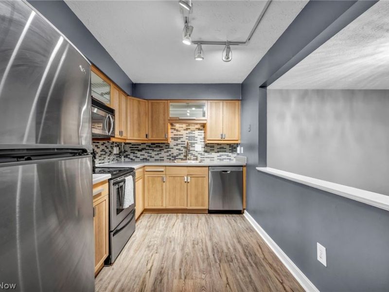 11547 Pearl Road, Strongsville, OH 44136 Photo 8