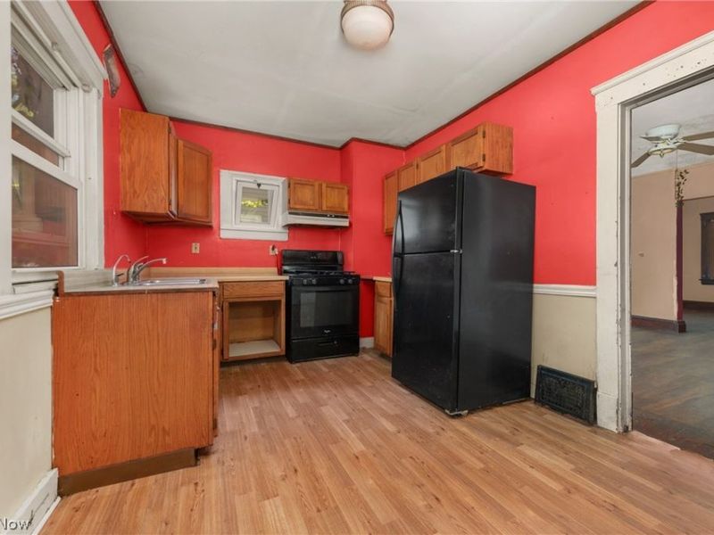 3026 Saratoga, Cleveland, OH 44109 Photo 16