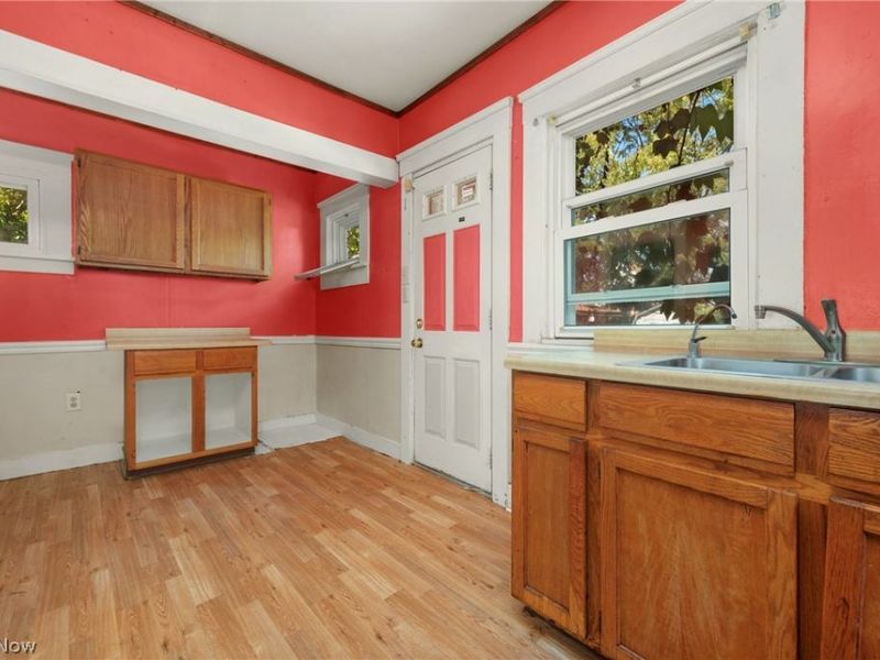 3026 Saratoga, Cleveland, OH 44109 Photo 18
