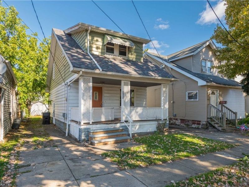 3026 Saratoga, Cleveland, OH 44109 Photo 2