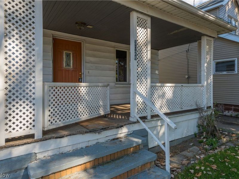 3026 Saratoga, Cleveland, OH 44109 Photo 3