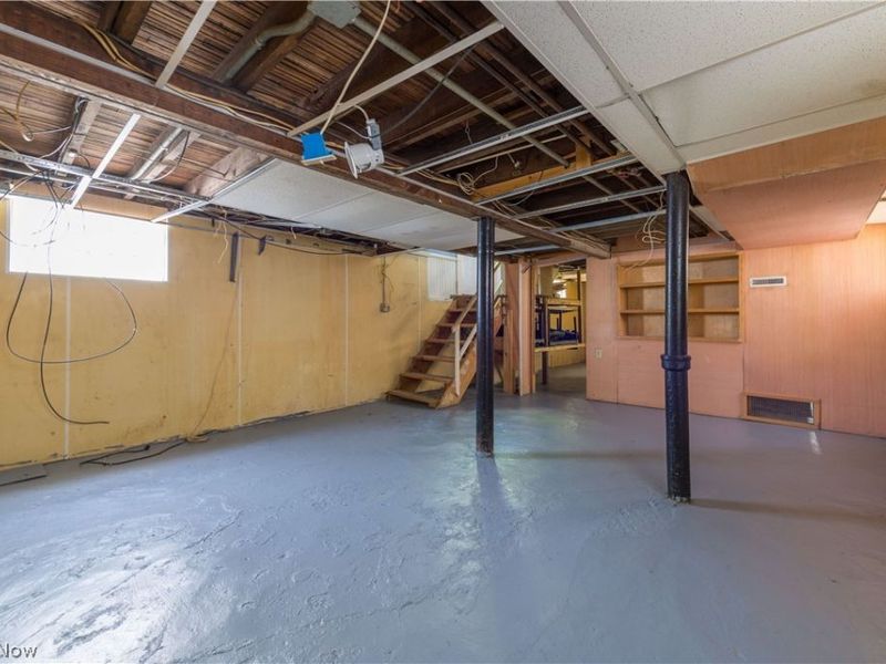 3026 Saratoga, Cleveland, OH 44109 Photo 32