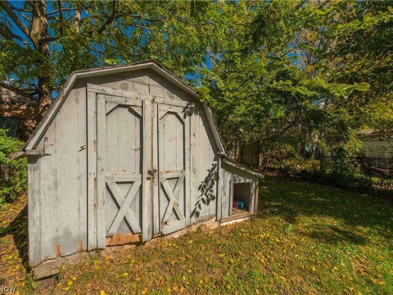 3026 Saratoga, Cleveland, OH 44109 Photo 7