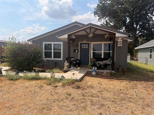 708 S Sheppard Street, Chickasha, OK 73018