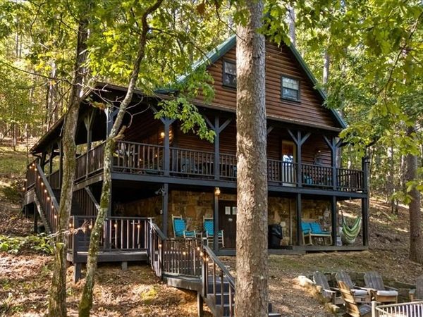 673 Mako Road, Broken Bow, OK 74728