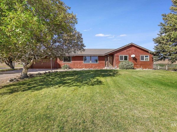 4296 W Arrow Head Dr, Glenns Ferry, ID 83623