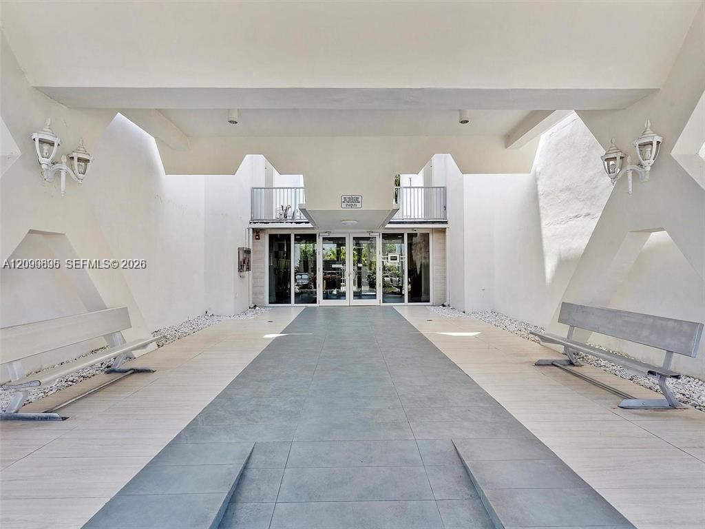 1080 94th St, Unit 612, Bay Harbor Islands, FL 33154 Photo