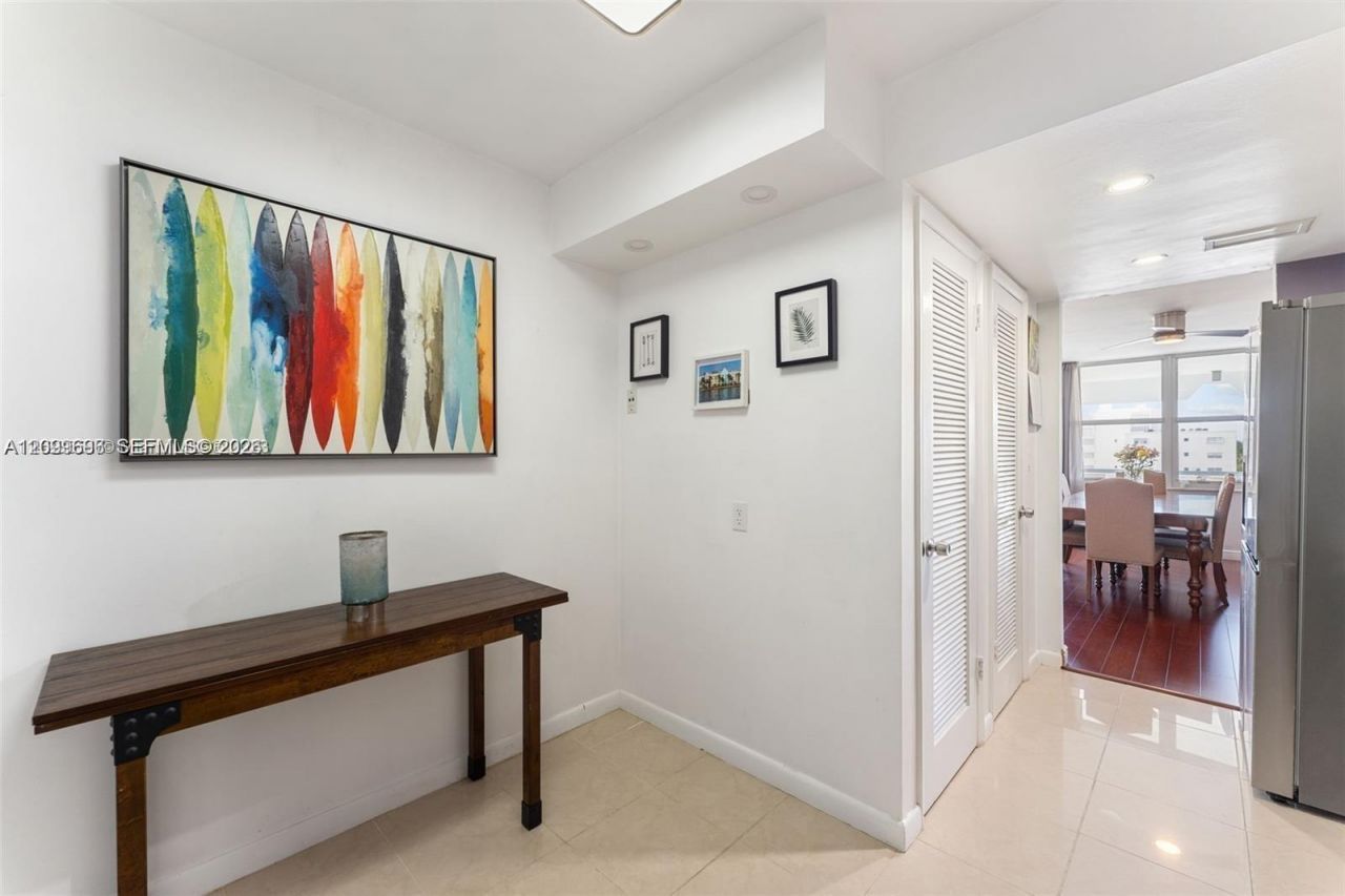 1080 94th St, Unit 612, Bay Harbor Islands, FL 33154 Photo
