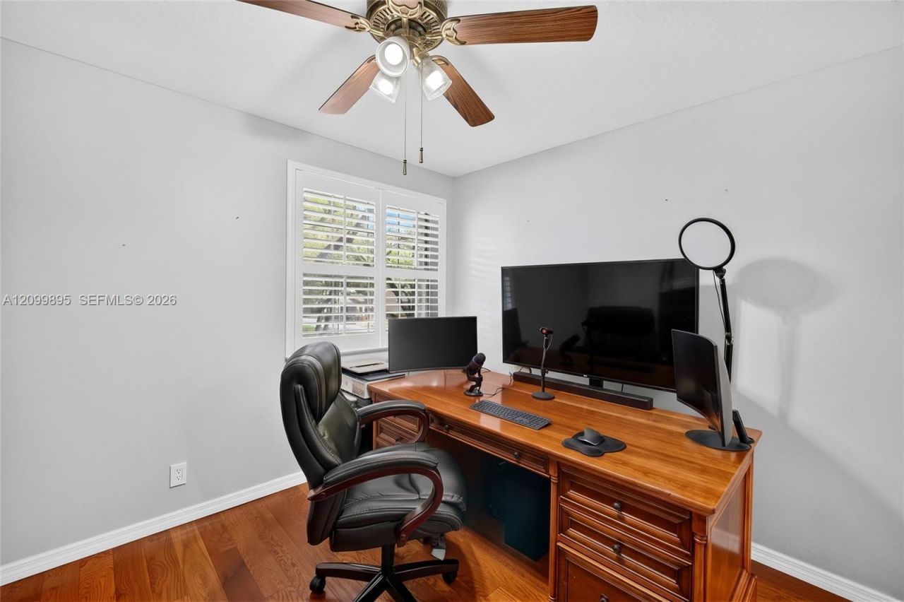 9012 Vineyard Lake Dr, Plantation, FL 33324 Photo