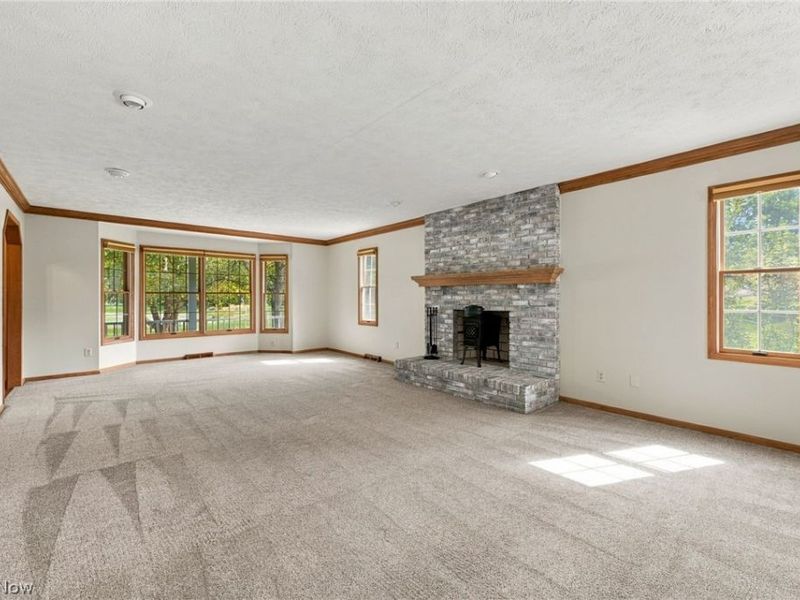 240 Greenview Drive, Aurora, OH 44202 Photo 5
