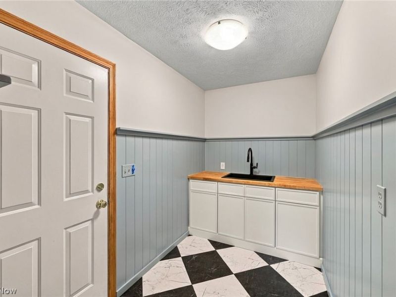 240 Greenview Drive, Aurora, OH 44202 Photo 9