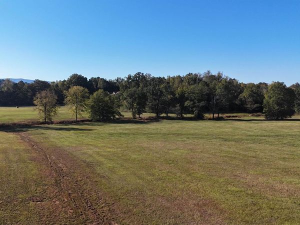 421 Old Centre Hwy, Piedmont, AL 36272