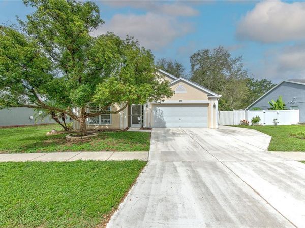235 LAKEWAY LANE , APOLLO BEACH, FL 33572
