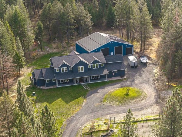 12100 N Craig Rd, Nine Mile Falls, WA 99026