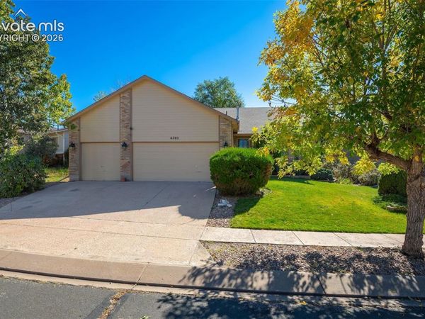 6705 Sleeping Giant Drive, Colorado Springs, CO 80923
