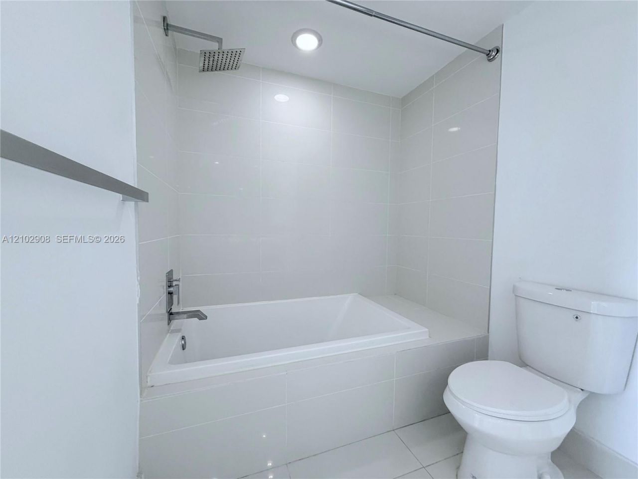 45 SW 9th St , Unit 1209, Miami, FL 33130 Photo