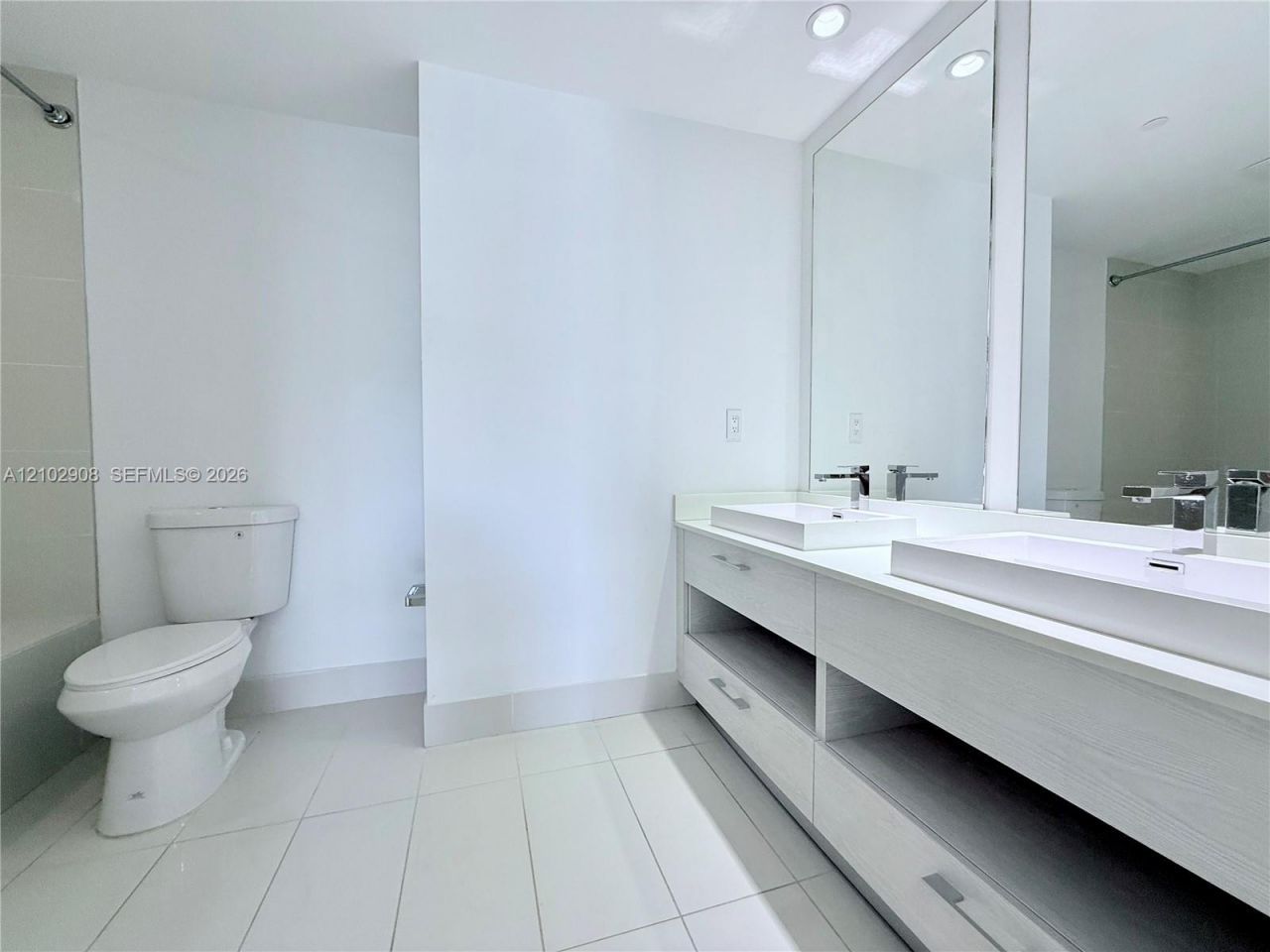 45 SW 9th St , Unit 1209, Miami, FL 33130 Photo