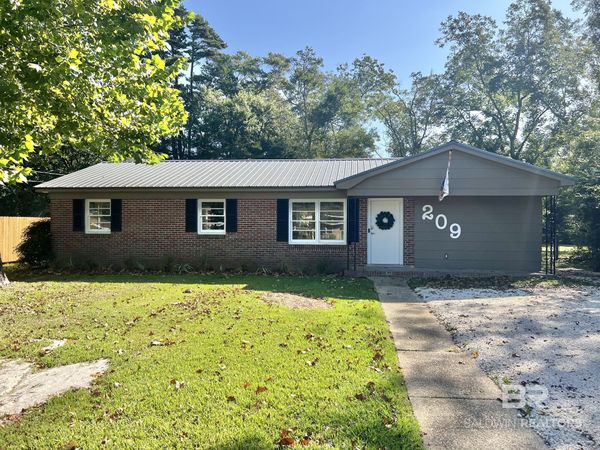 209 Greer Ave, Atmore, AL 36502