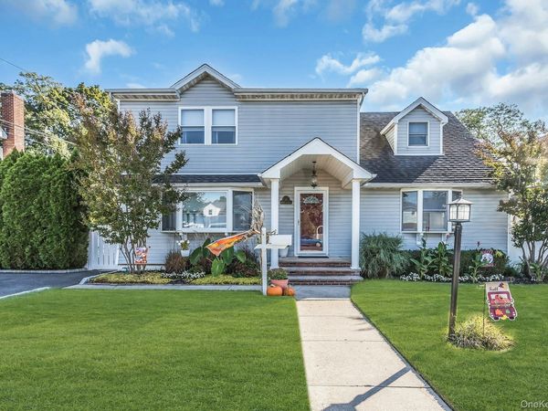 301 Rintin Street , Franklin Square, NY 11010