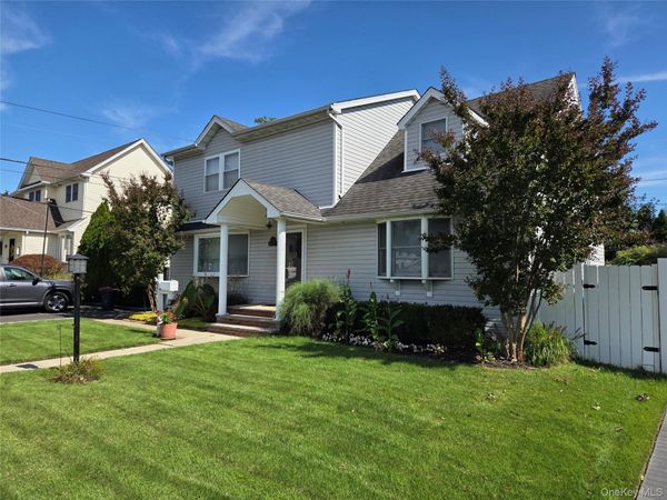 301 Rintin Street , Franklin Square, NY 11010
