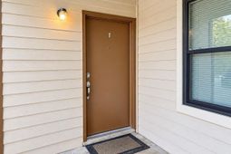 2005 Greens Blvd.  photo 4
