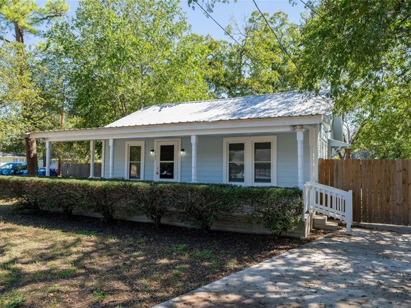 603 S Laurel Ave, Luling, TX 78648