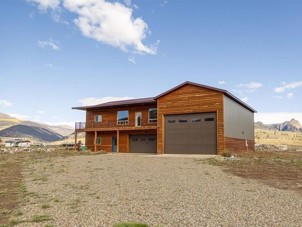 431 River Drive, Creede, CO 81130