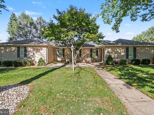 513 GALE ROAD ROAD, CAMP HILL, PA 17011