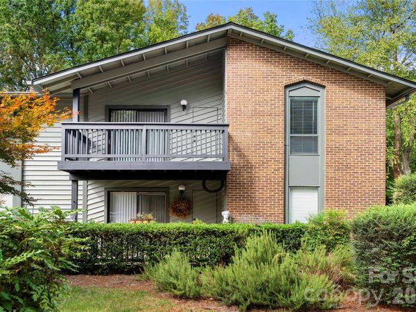 4906 Sardis Road , Charlotte, NC 28270
