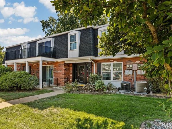 853 Dumont Place , Unit E, St Louis, MO 63125
