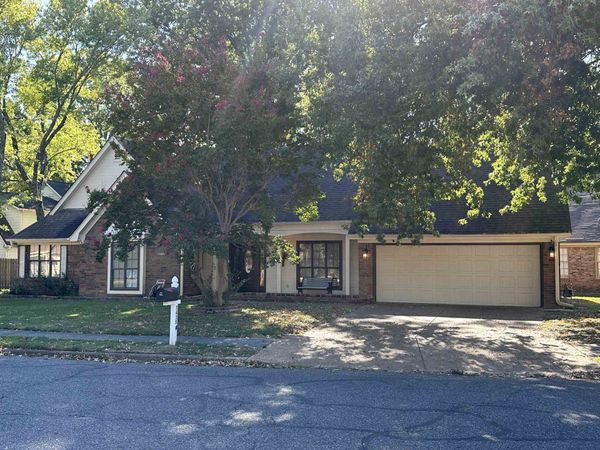 7435 WOODSHIRE RD, Memphis, TN 38125