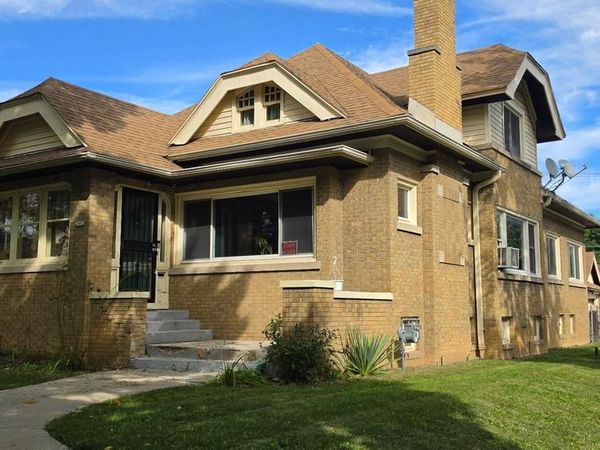 2402 N 48th STREET N, Milwaukee, WI 53210