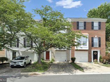 22011 BOX CAR SQUARE, STERLING, VA 20166