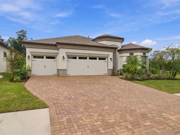 901 GRAND CRESTA AVENUE , BRANDON, FL 33511
