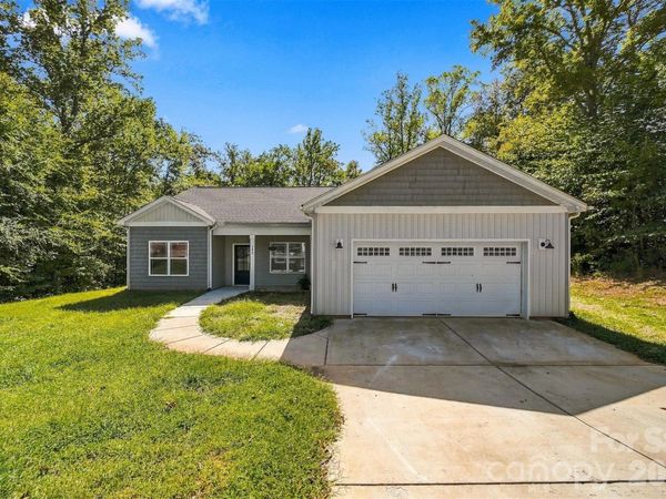 189 Sweet Cherry Lane , Stony Point, NC 28678