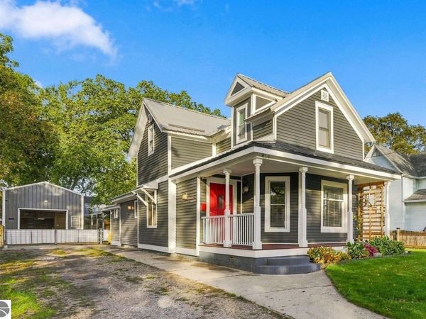 819 Farrar Street, Cadillac, MI 49601