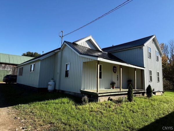 392 Albion Cross Road , Pulaski, NY 13142