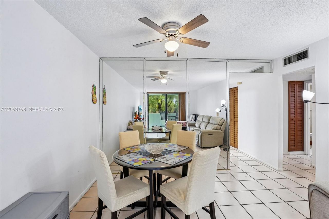 1825 W 44th Pl , Unit 208, Hialeah, FL 33012 Photo