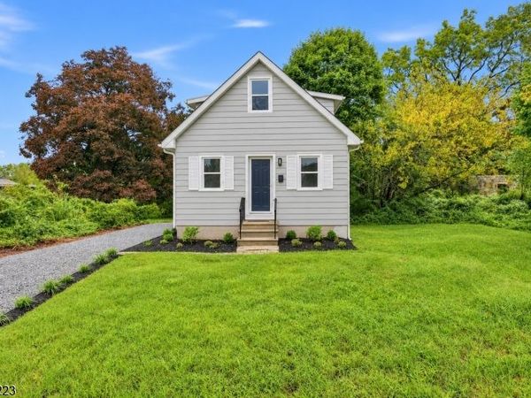 18 Bodine Ave, Monroe, NJ 08094