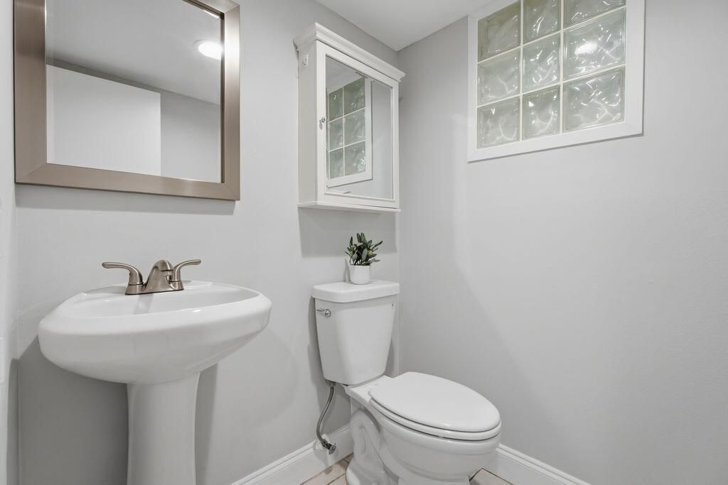 485 N Pine Island Road, Unit A105, Plantation, FL 33324 Photo