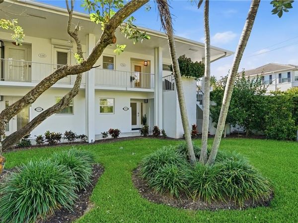 536 2nd ST S, Unit 536, NAPLES, FL 34102