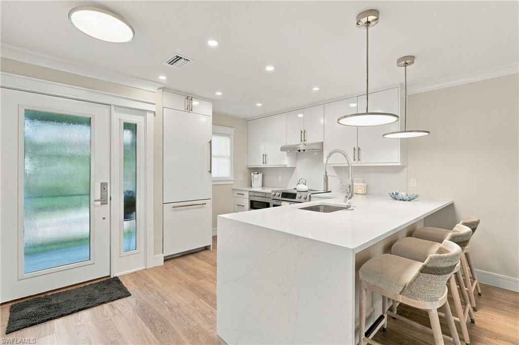 536 2nd St S, Unit 536, Naples, FL 34102 Photo