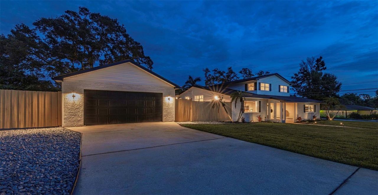 8209 134th Street, Seminole, FL 33776 Photo
