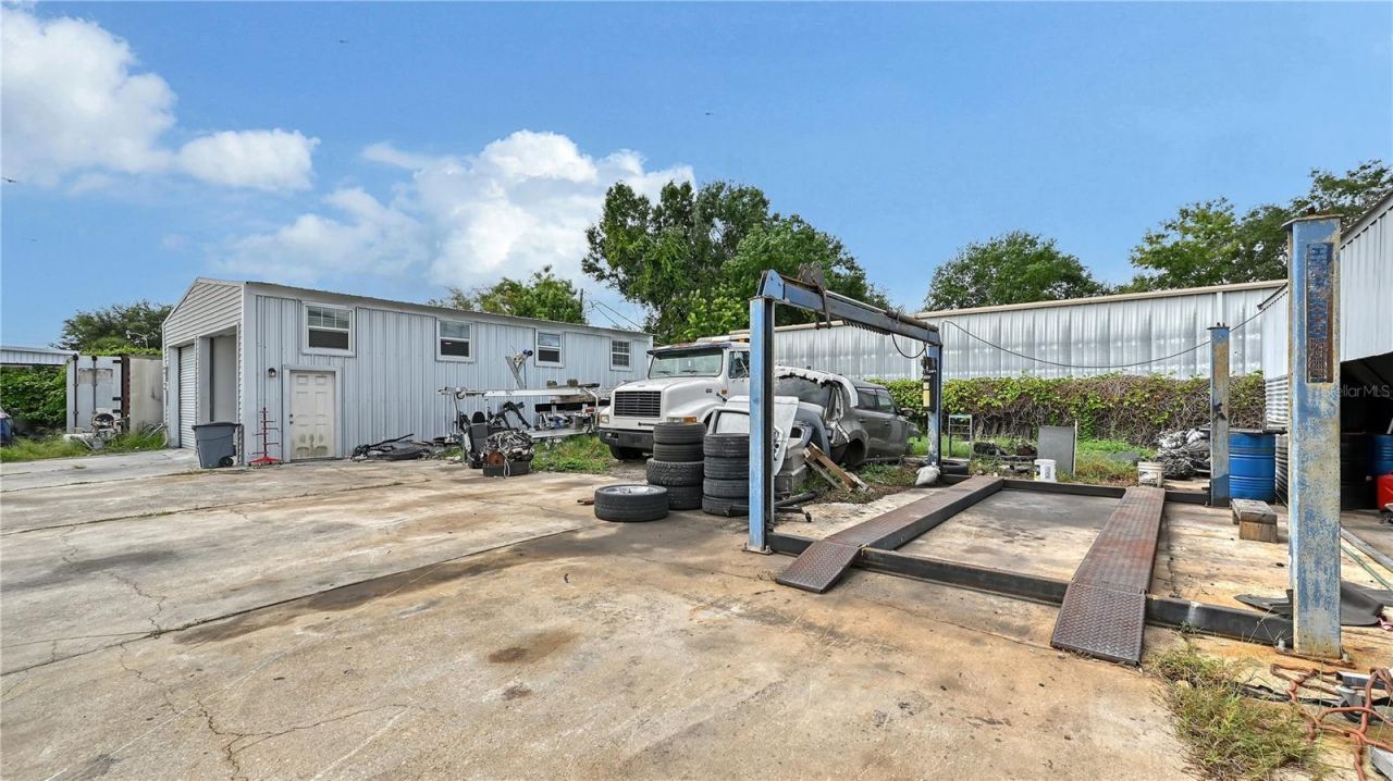 4576 Samuel Street , Sarasota, FL 34233 Photo